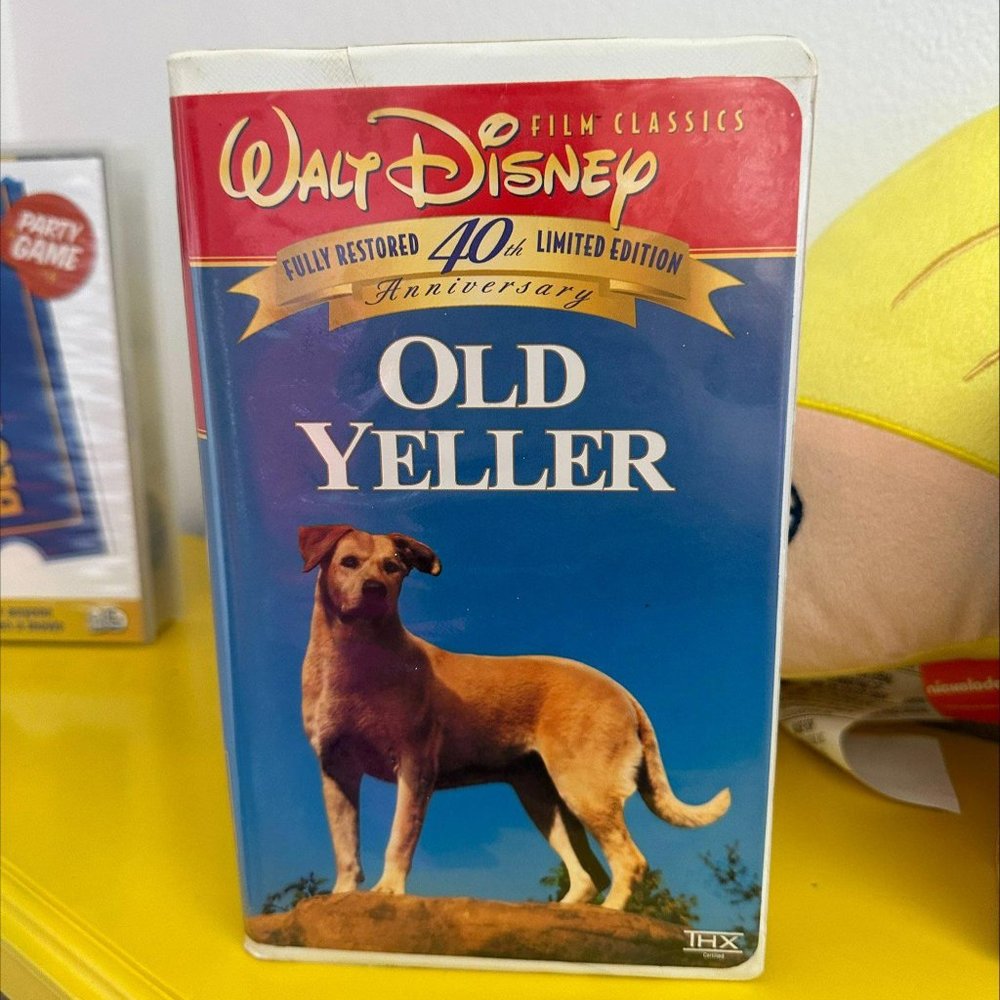 OLD YELLER VHS‎